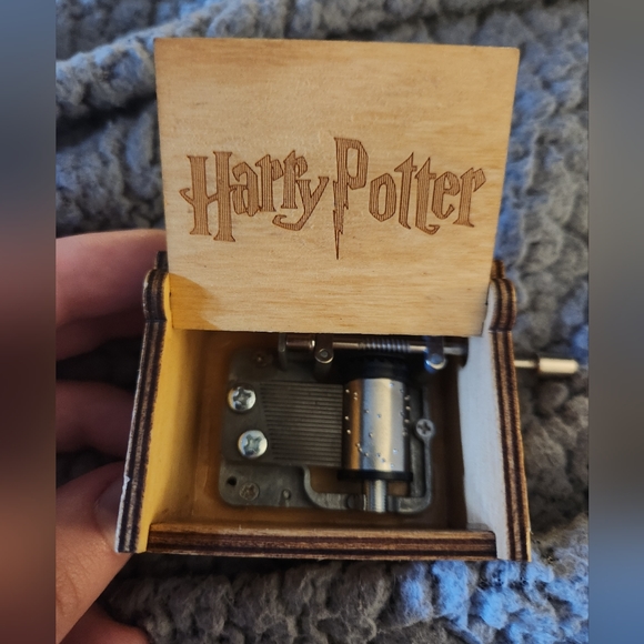 Harry Potter theme music box - Picture 3 of 6